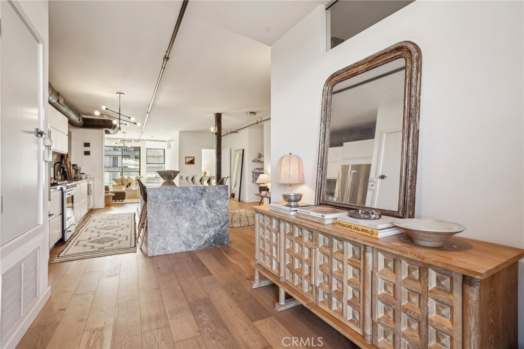 4115 Glencoe Avenue 308