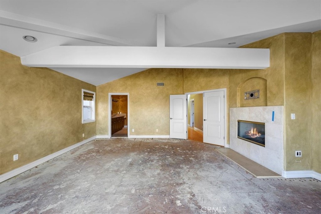1940 Loma Drive