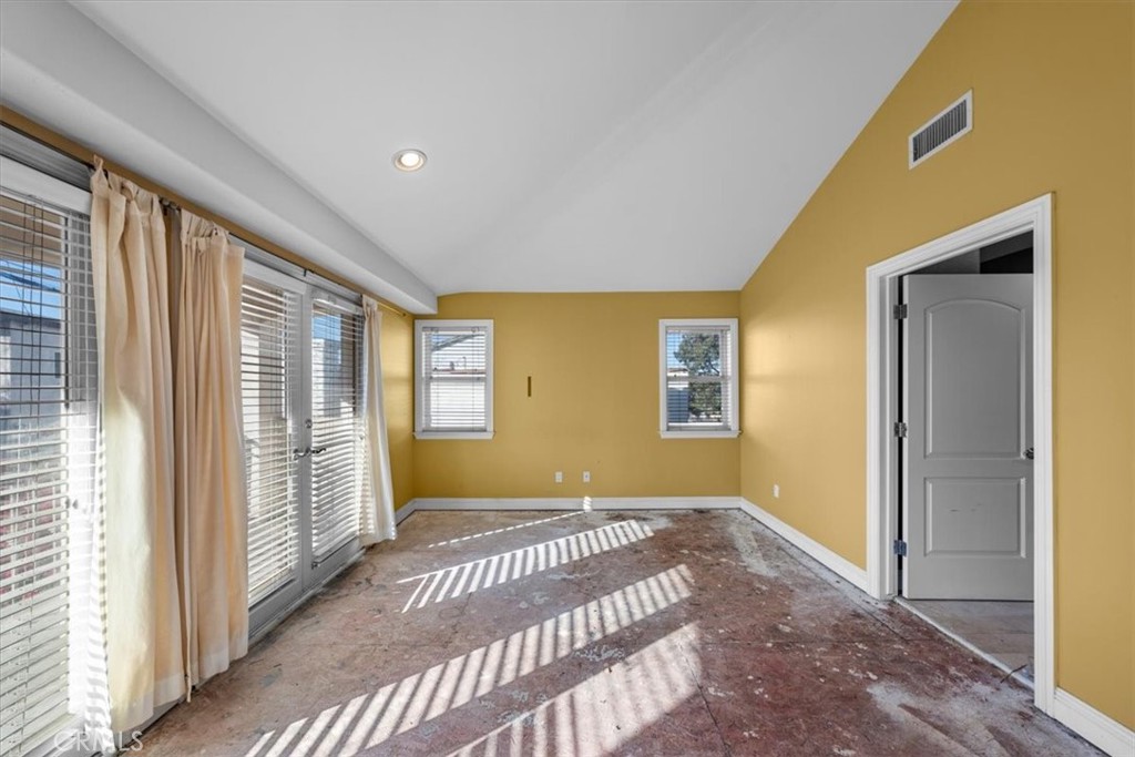 1940 Loma Drive