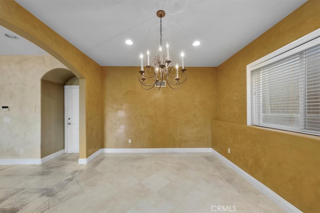 1940 Loma Drive