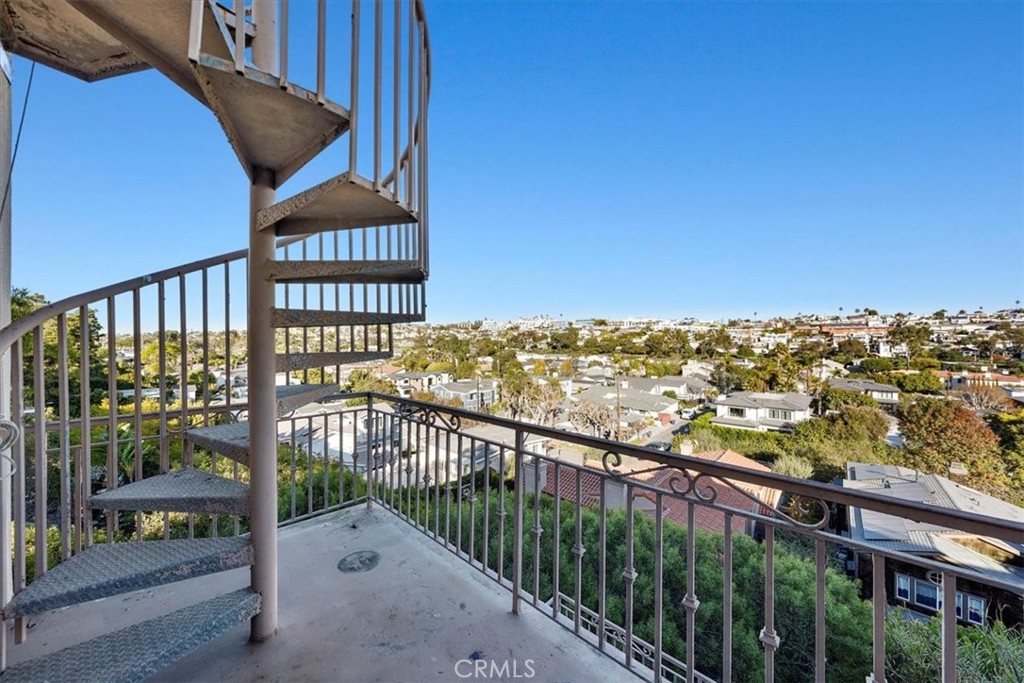 1940 Loma Drive