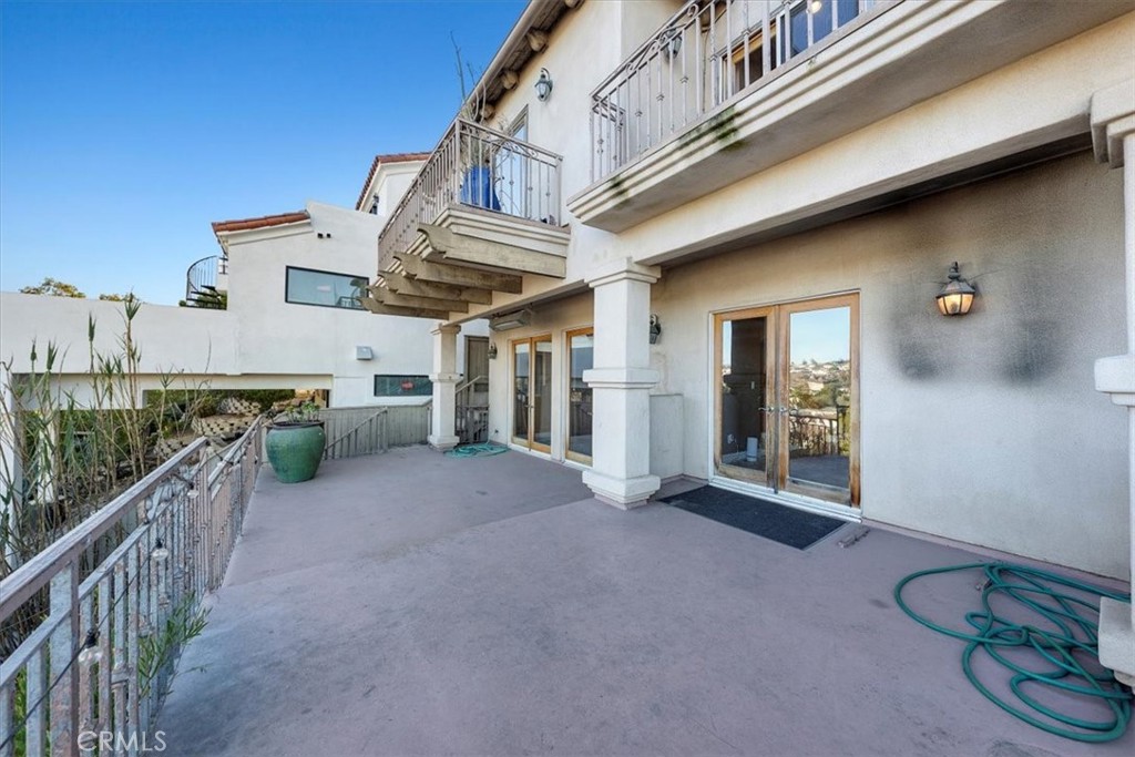 1940 Loma Drive