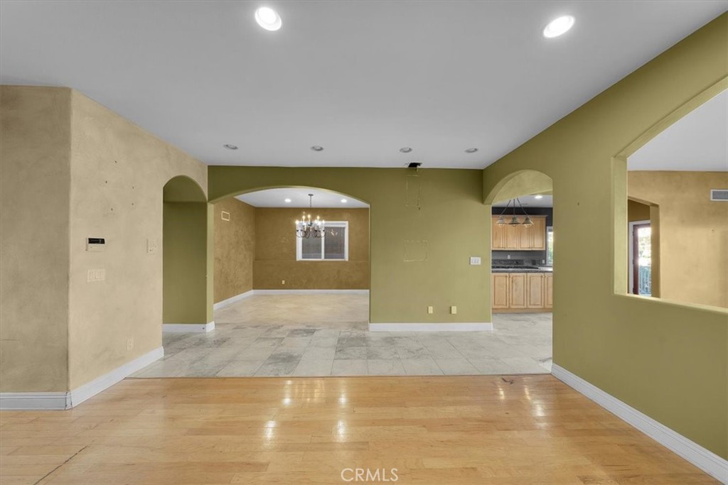 1940 Loma Drive