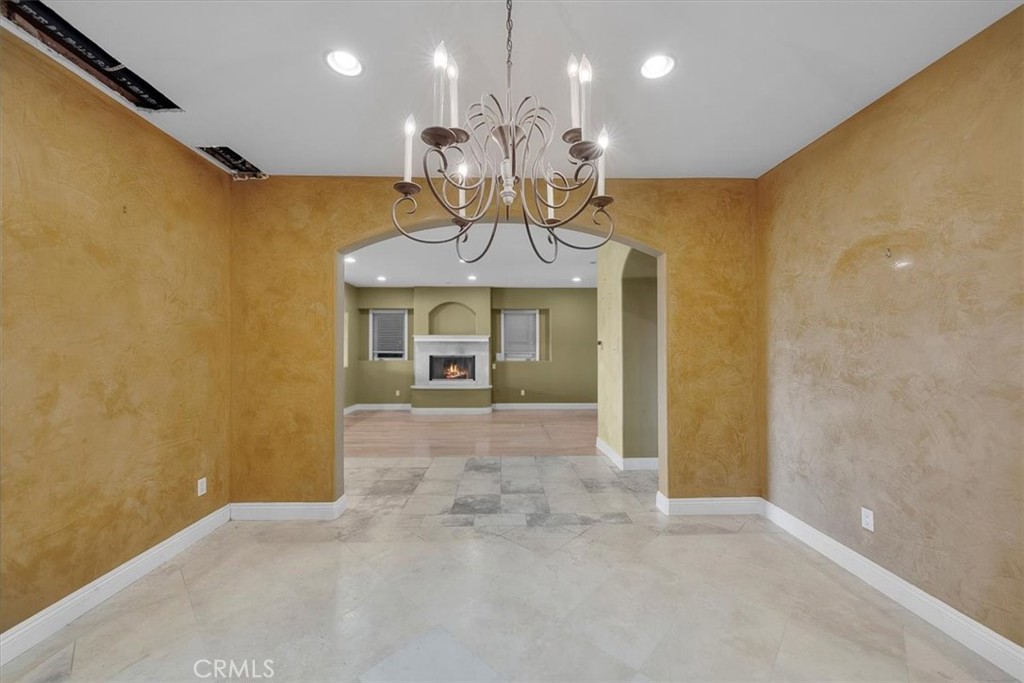 1940 Loma Drive
