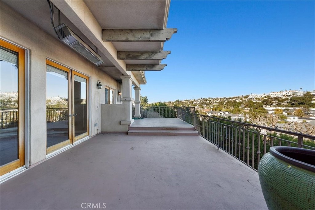 1940 Loma Drive