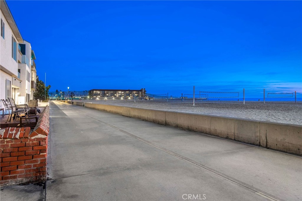 2 2nd Street