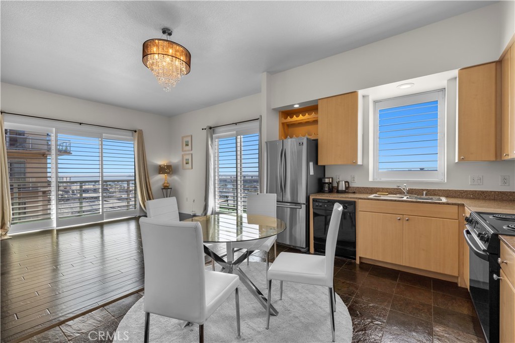 388 E Ocean Boulevard 903