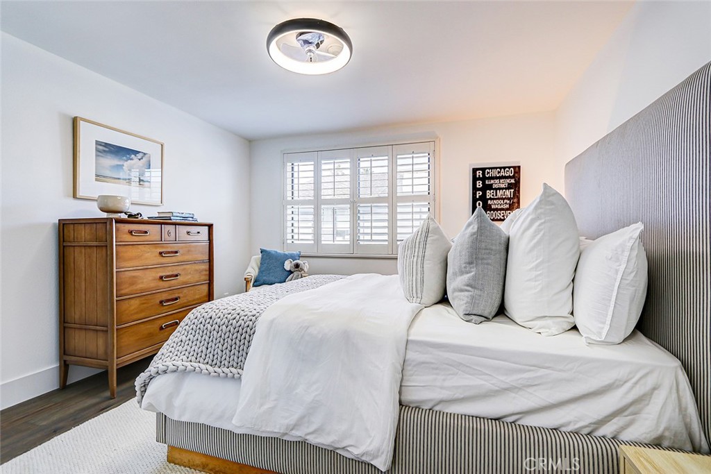 101 S Broadway 3