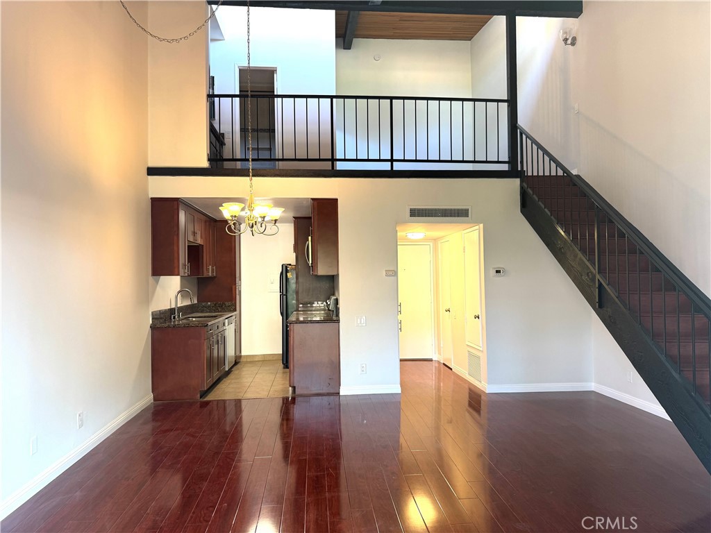 5460 White Oak Avenue G325