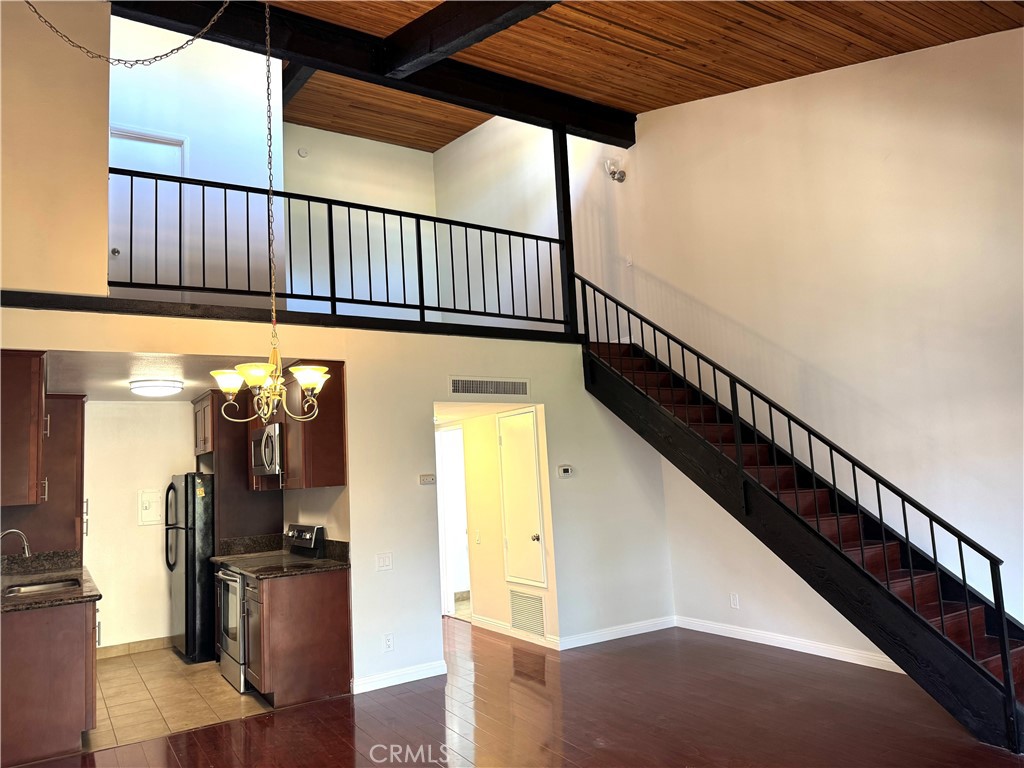 5460 White Oak Avenue G325