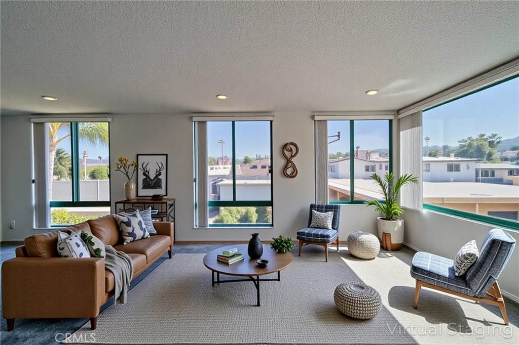 201 Calle Miramar 16