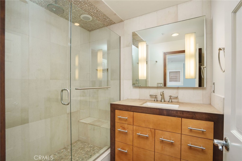 617 Crest Drive