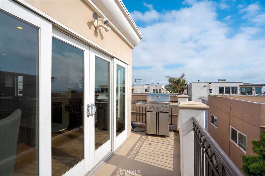 617 Crest Drive
