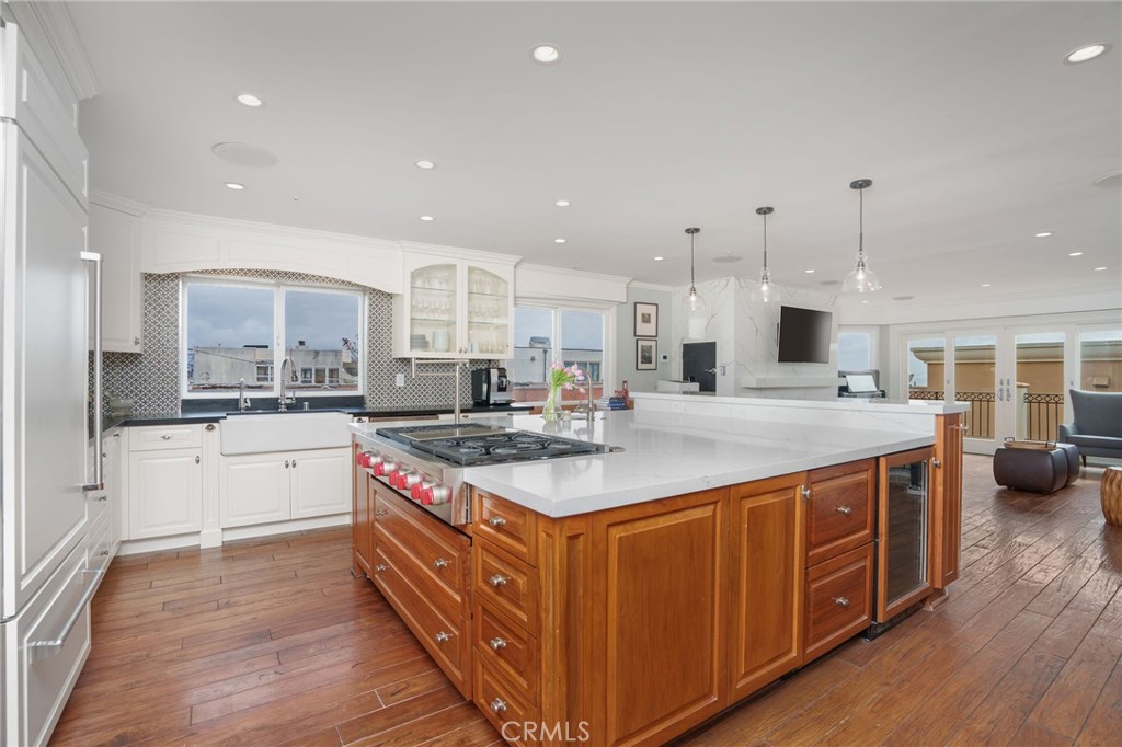 617 Crest Drive