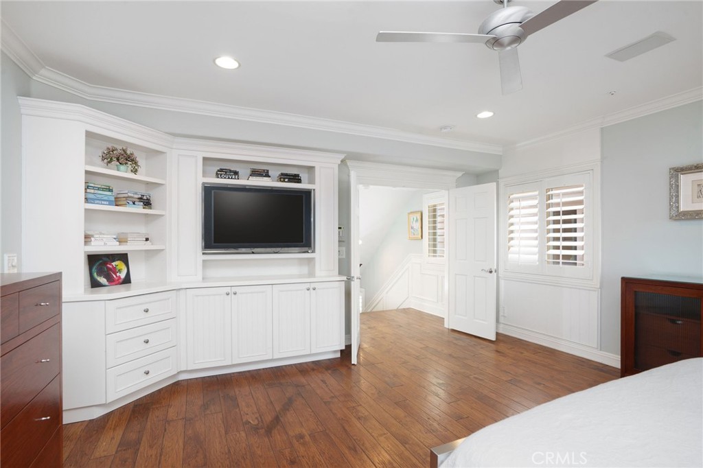 617 Crest Drive