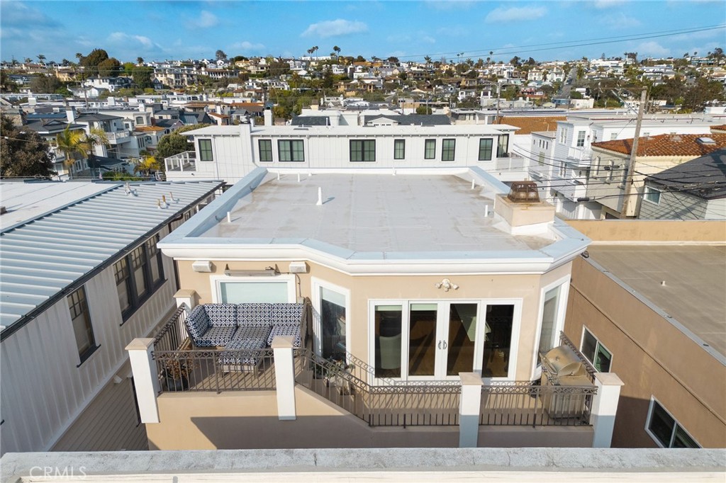617 Crest Drive
