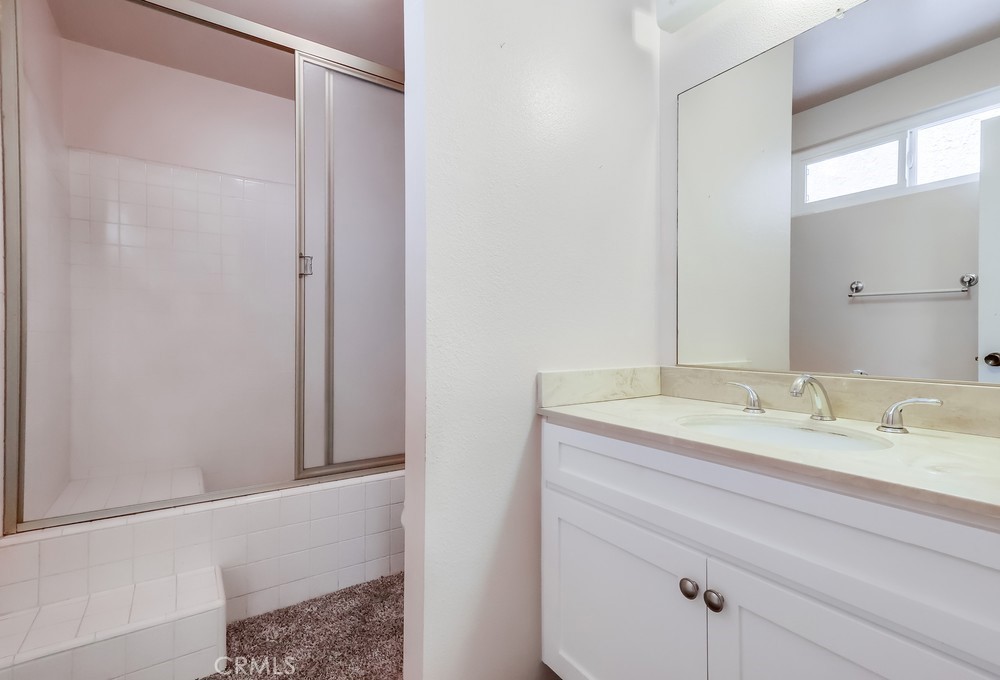 15325 Grevillea Avenue