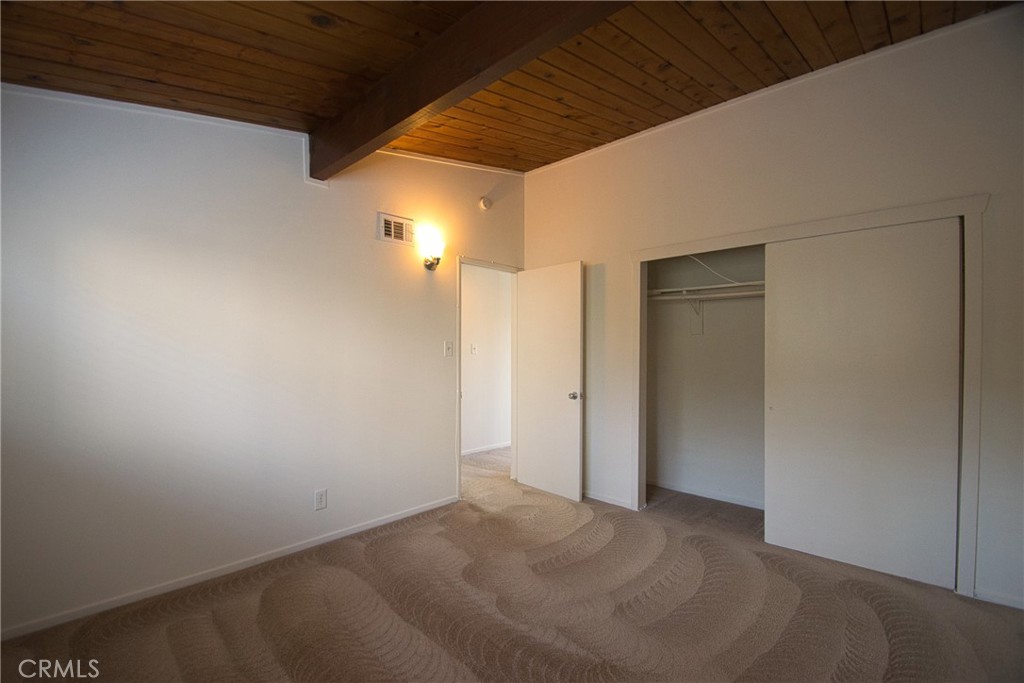 2400 Marshallfield Lane