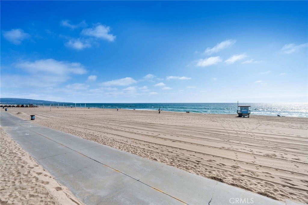 225 El Porto Street 227A