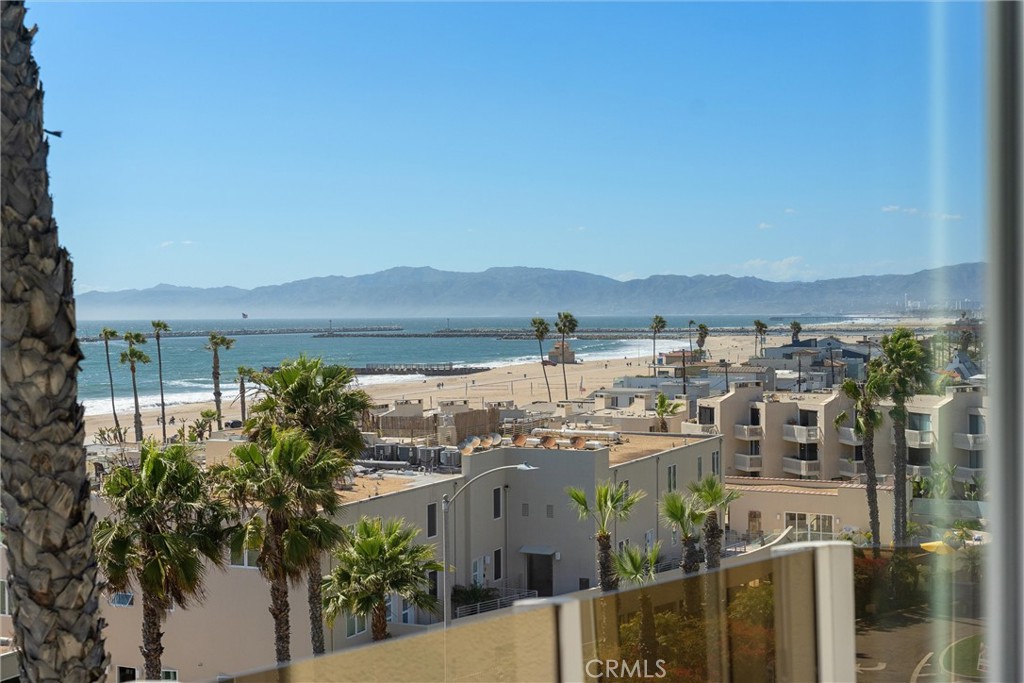 7335 Vista Del Mar Lane