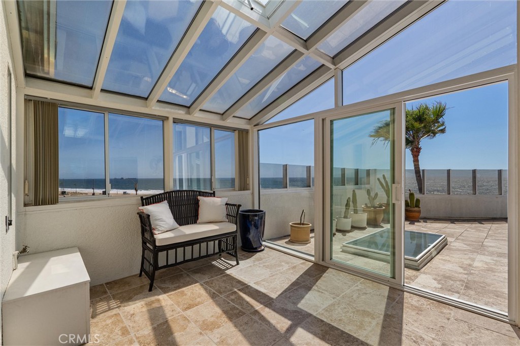 7335 Vista Del Mar Lane