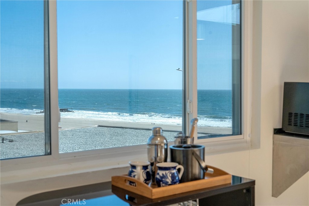 7335 Vista Del Mar Lane