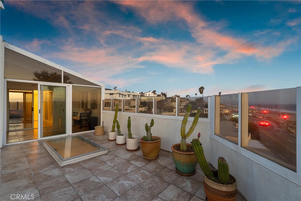 7335 Vista Del Mar Lane