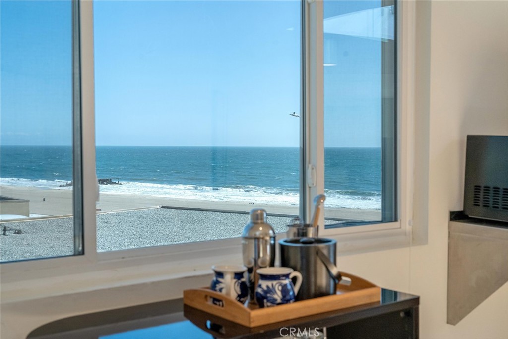 7335 Vista Del Mar Lane