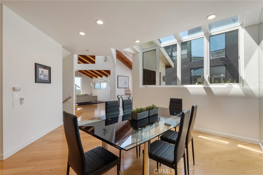 7335 Vista Del Mar Lane