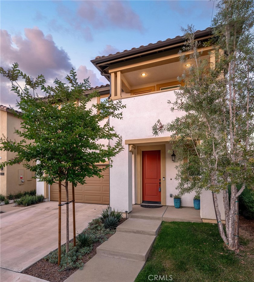 1924 N Floret Drive