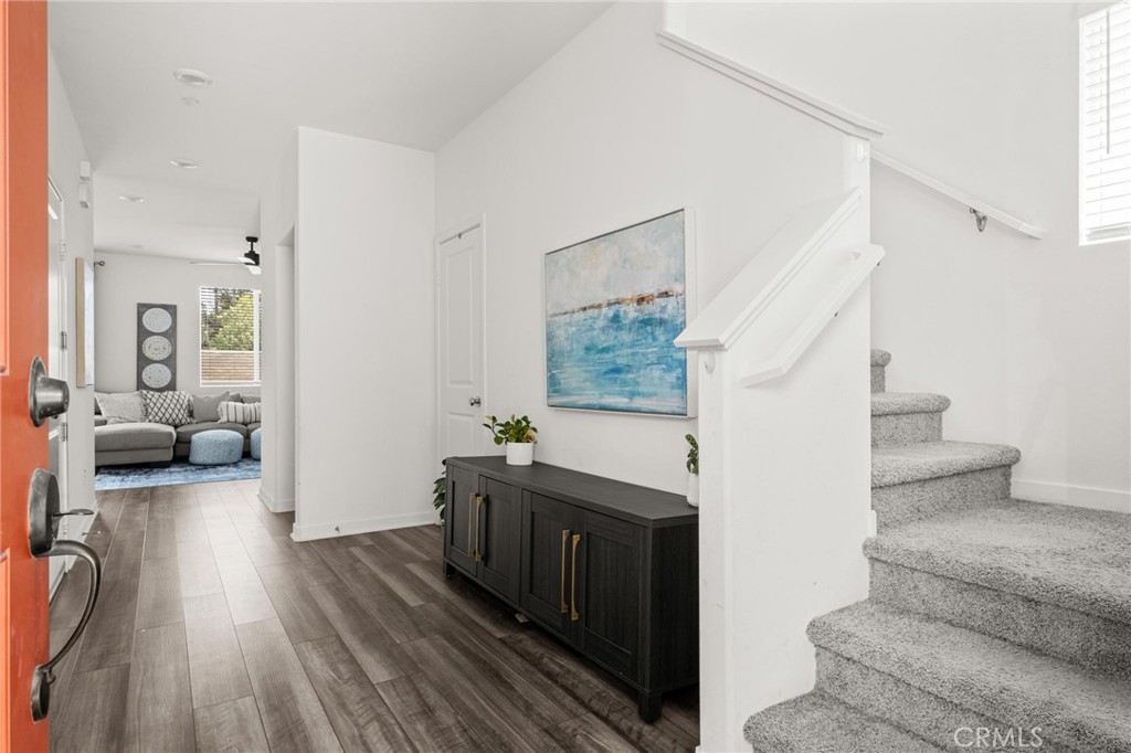 1924 N Floret Drive