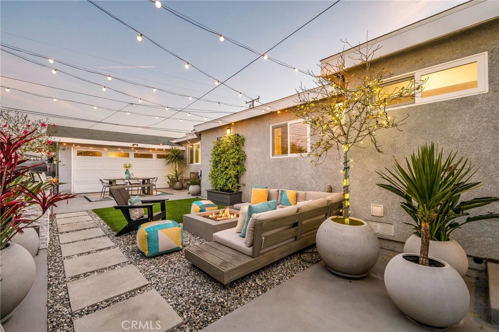 4852 W 129th Street
