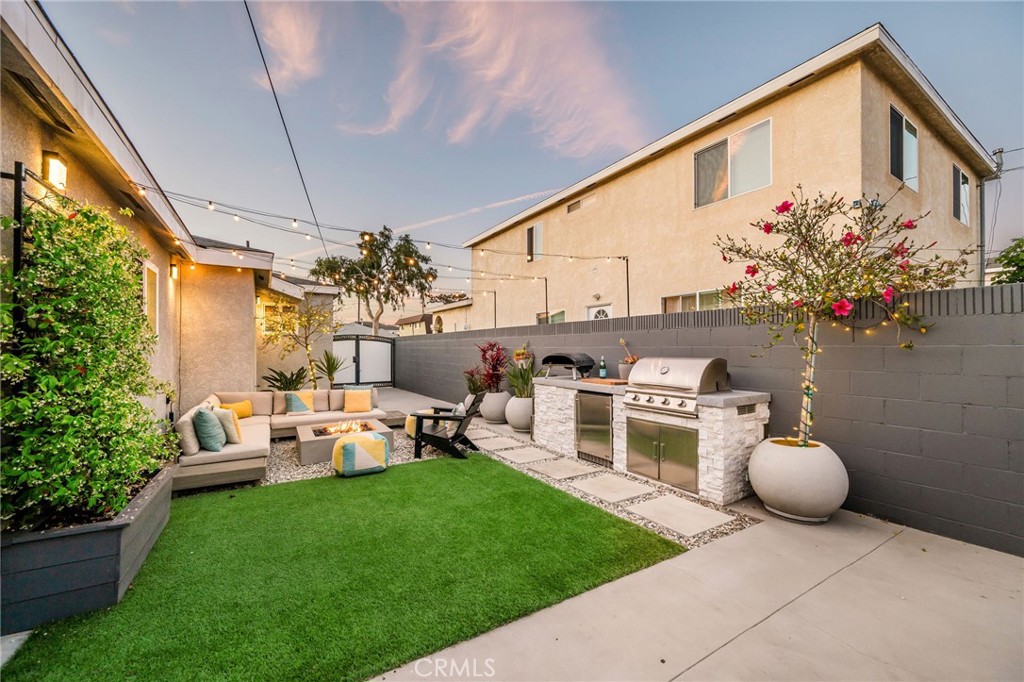 4852 W 129th Street