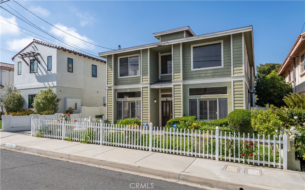 2005 Gates Avenue A