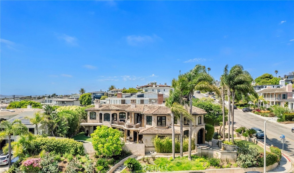 215 S Poinsettia Avenue