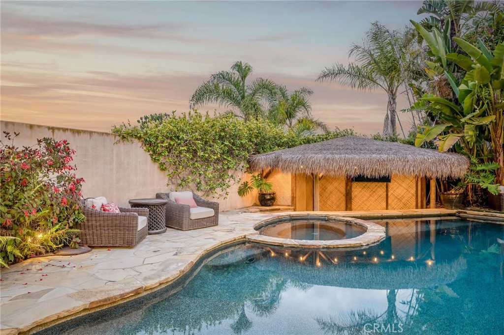 215 S Poinsettia Avenue