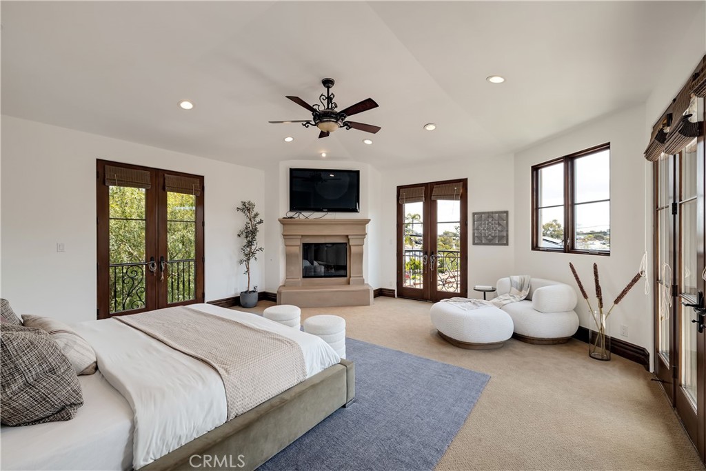 718 N Poinsettia Avenue