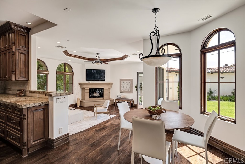 718 N Poinsettia Avenue