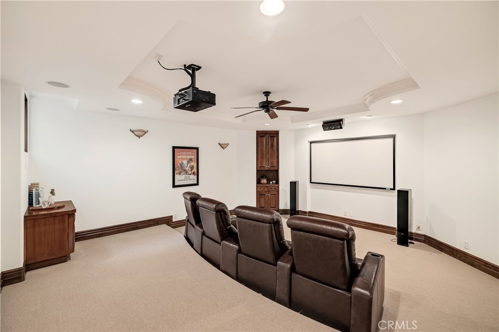 718 N Poinsettia Avenue