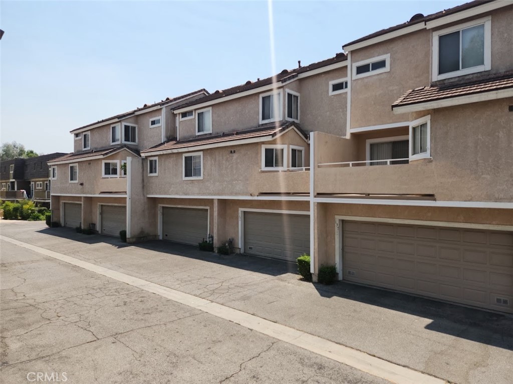 1985 Glenoaks Boulevard 139