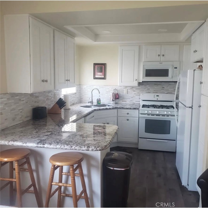 1985 Glenoaks Boulevard 139