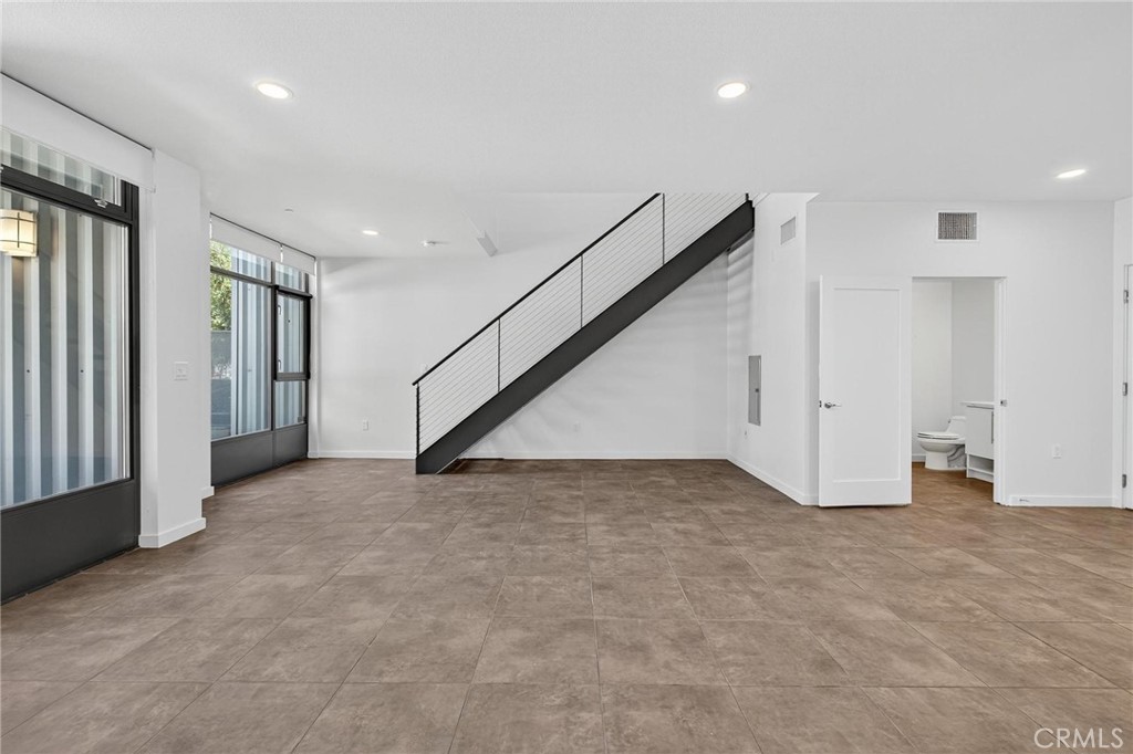 13045 Pacific Promenade 132