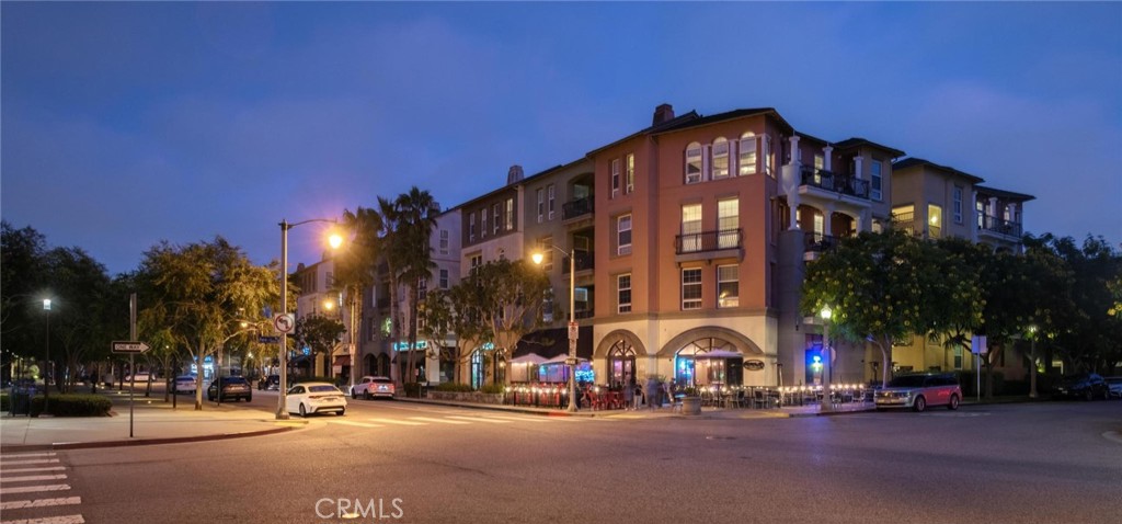 13045 Pacific Promenade 132