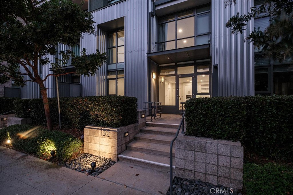 13045 Pacific Promenade 132