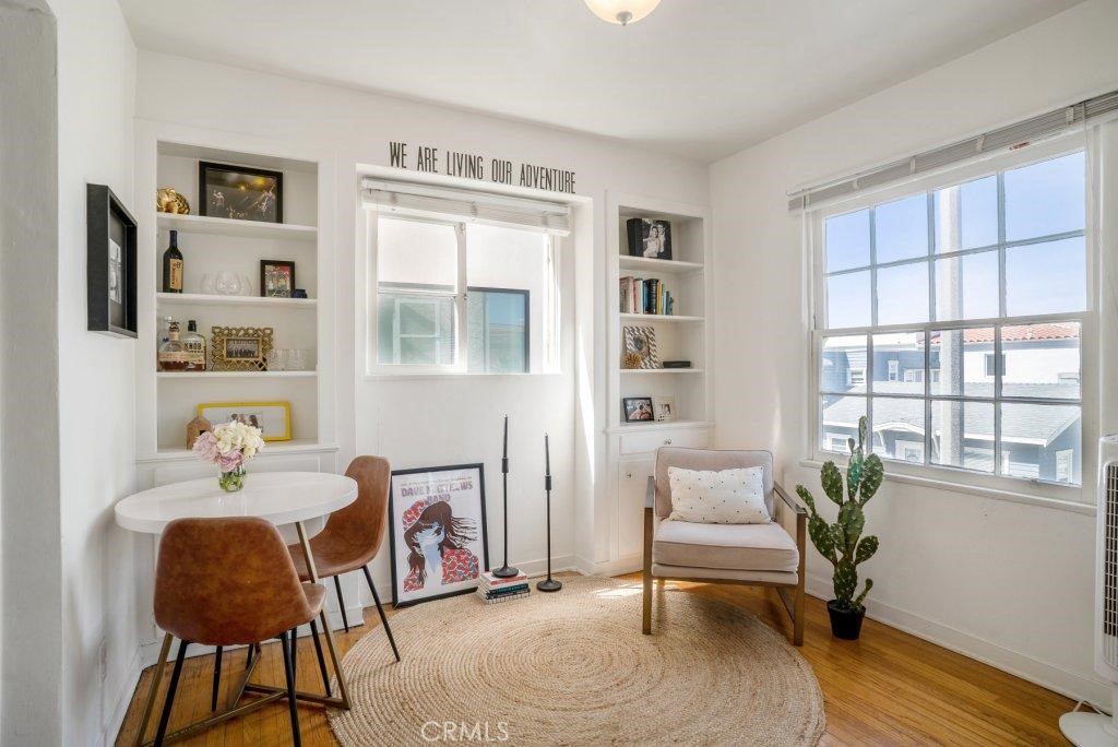 3012 Manhattan Avenue