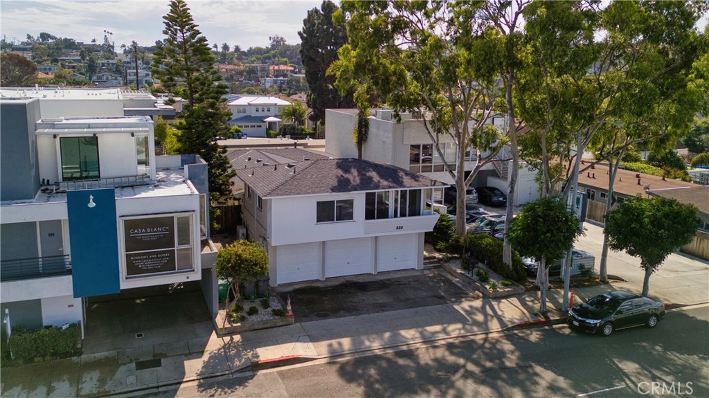 926 Manhattan Beach Blvd A