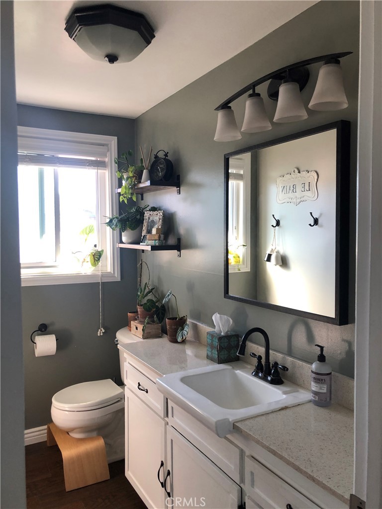 2940 W Carson 235