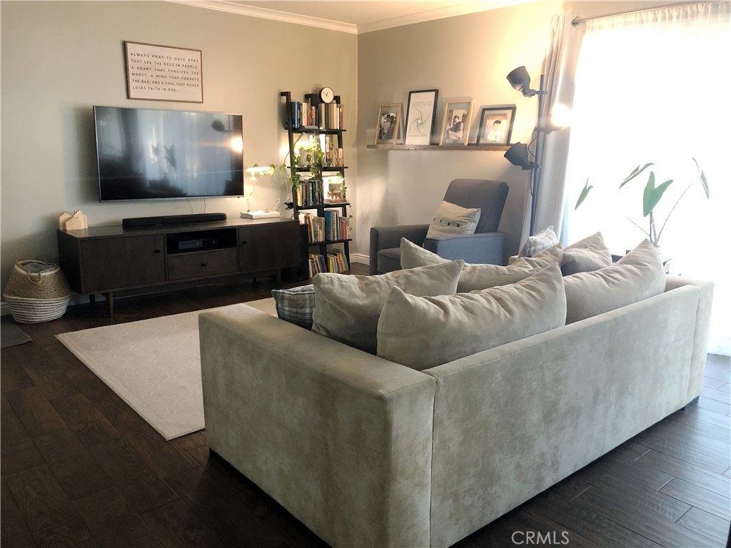 2940 W Carson 235