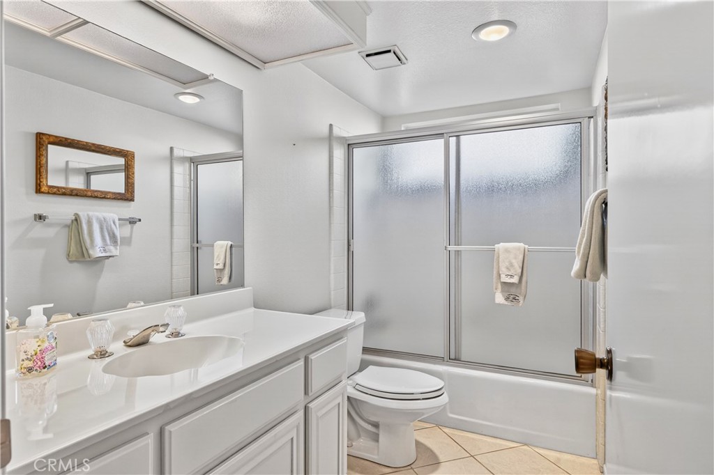 41651 Resorter Blvd.