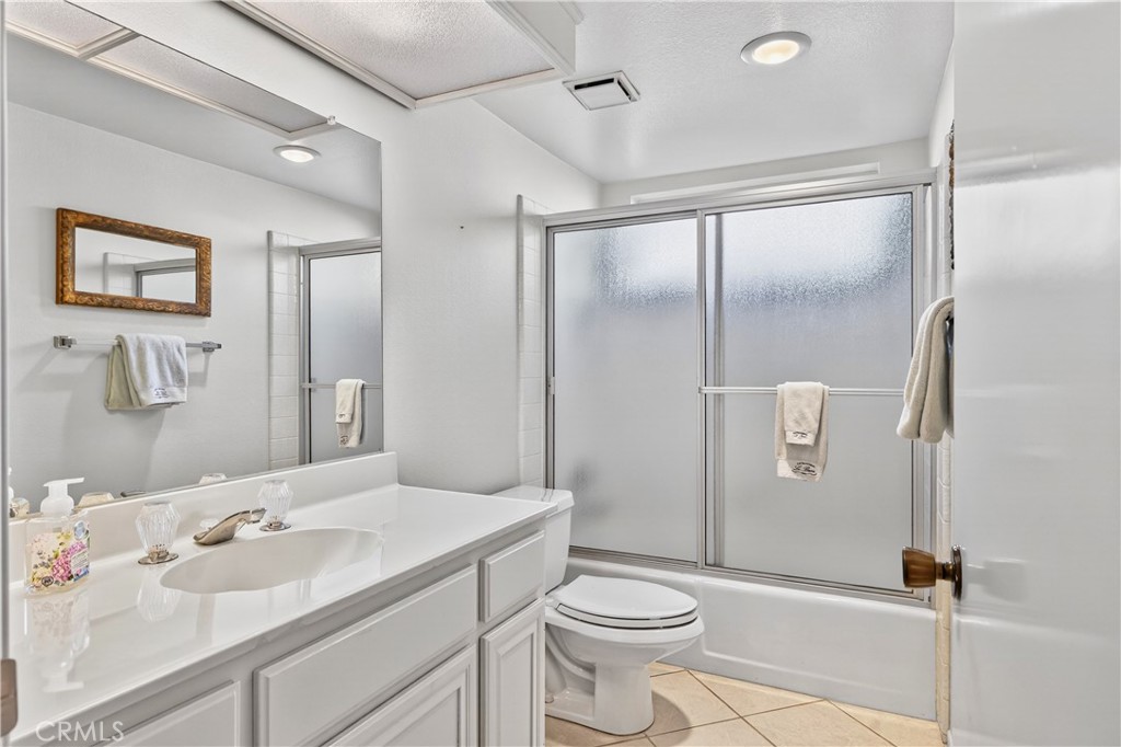 41651 Resorter Blvd.